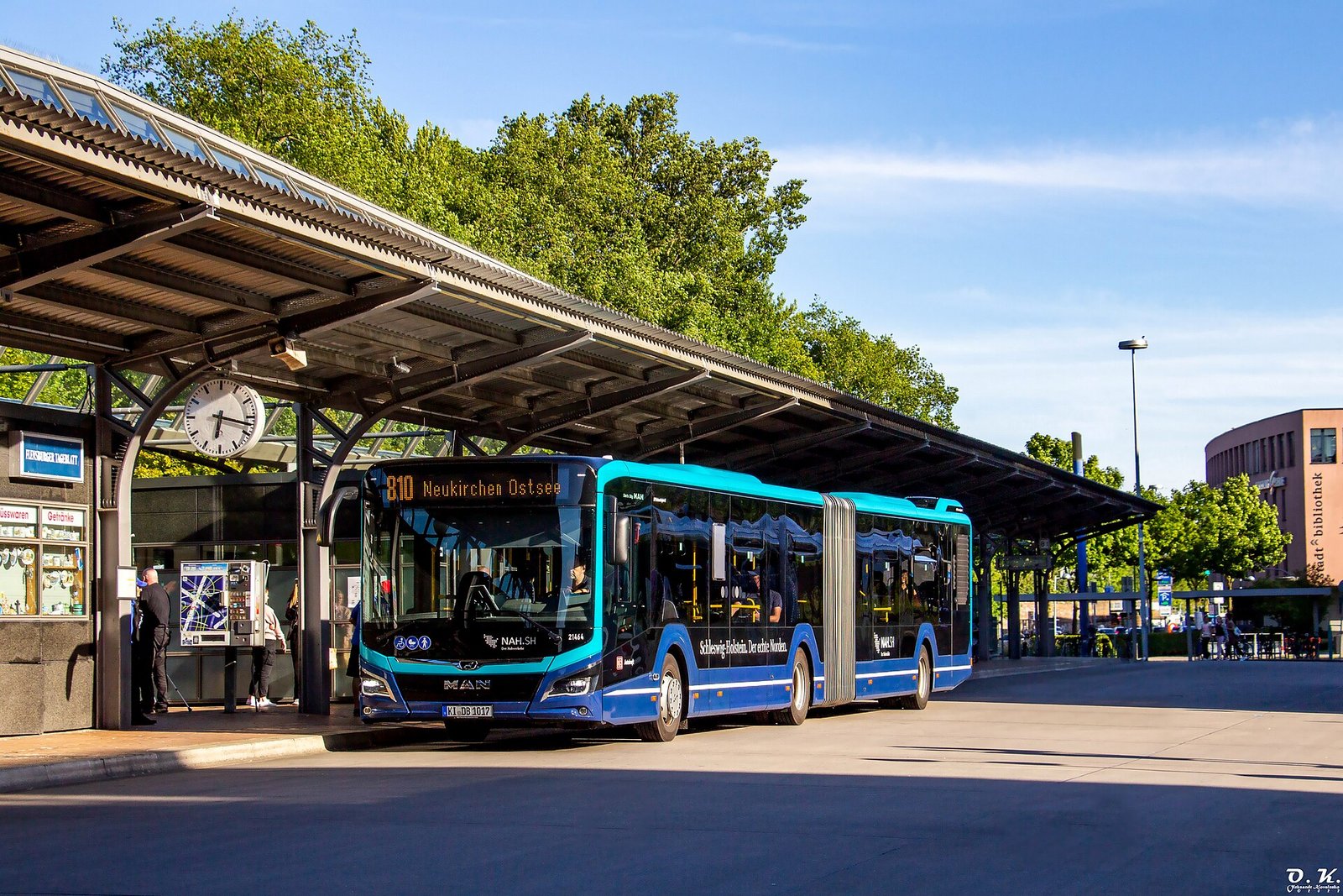 Regionalbus am ZOB Flensburg